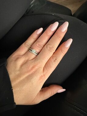 Tiffany & Co. Platinum Diamond Engagement Ring Set with Clear Stones